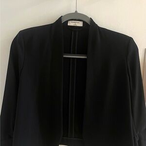 Aritzia Babaton Black Cropped Blazer